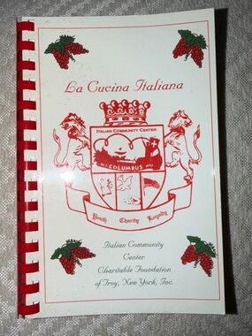 La Cucina  Italiana Recipe Cookbook Pre Owned see pics of condition